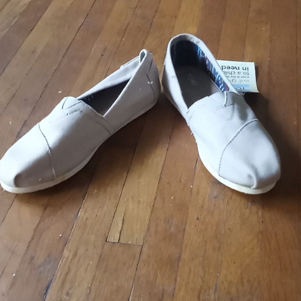 Beige Toms Cloth Loafers - Unworn - Picture 4 of 7